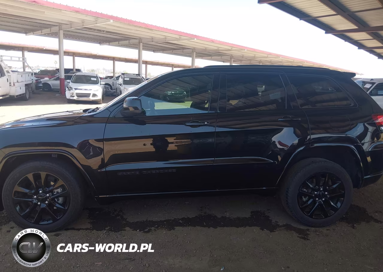 2018 Jeep Grand Cherokee Altitude 4X2 VIN:1C4RJEAG9JC511834 - 14