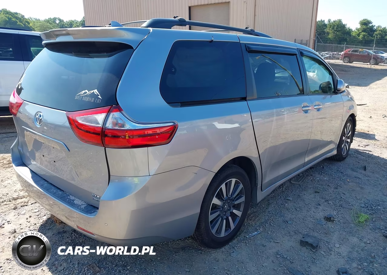 2018 Toyota Sienna Xle Premium 7 Passenger VIN:5TDDZ3DC8JS198192 - 4