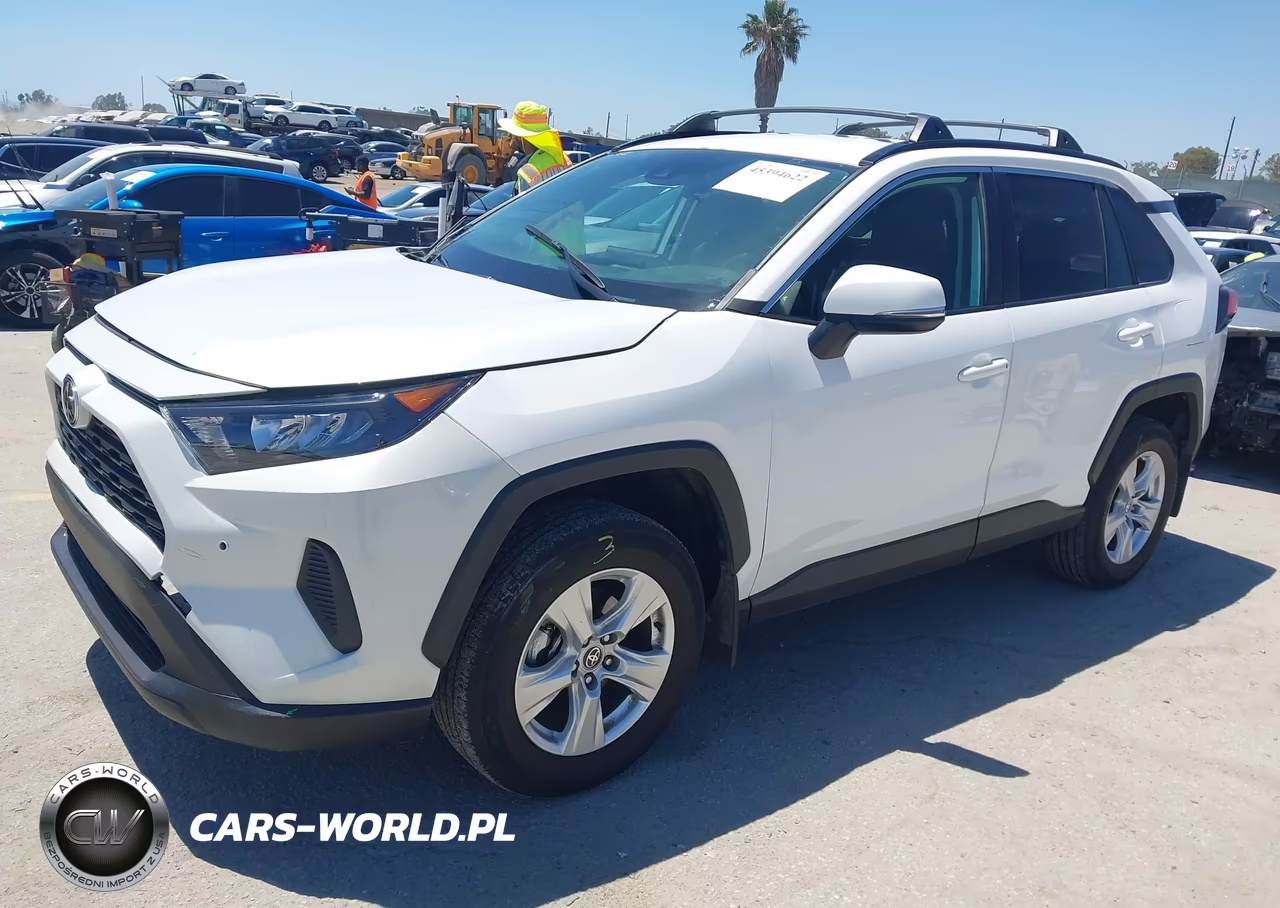 2021 Toyota Rav4 Xle VIN:2T3W1RFV9MW158711 - 2