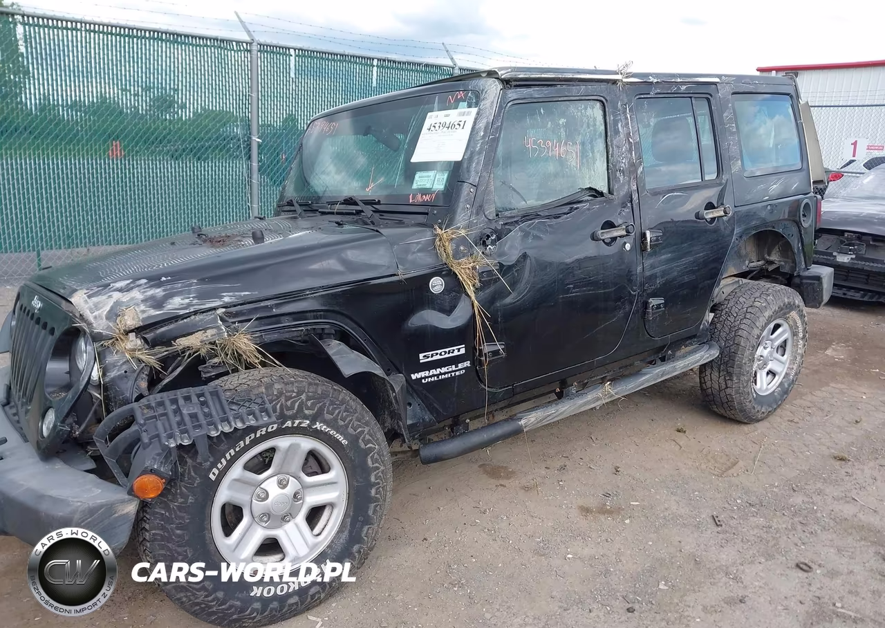 2015 Jeep Wrangler Unlimited Sport VIN:1C4BJWDGXFL562267 - 6