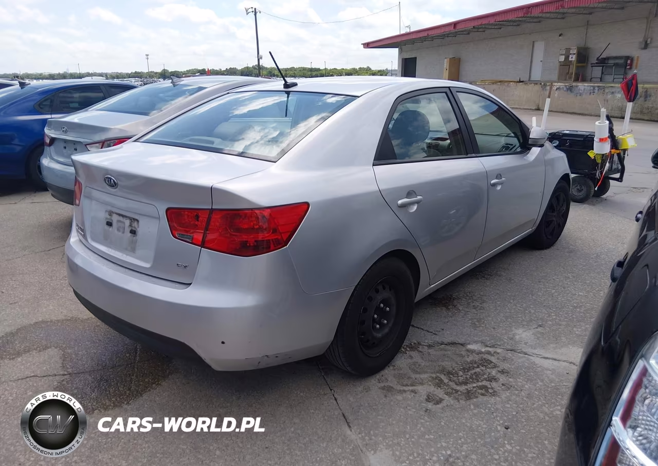 2013 Kia Forte Ex VIN:KNAFU4A29D5680945 - 4