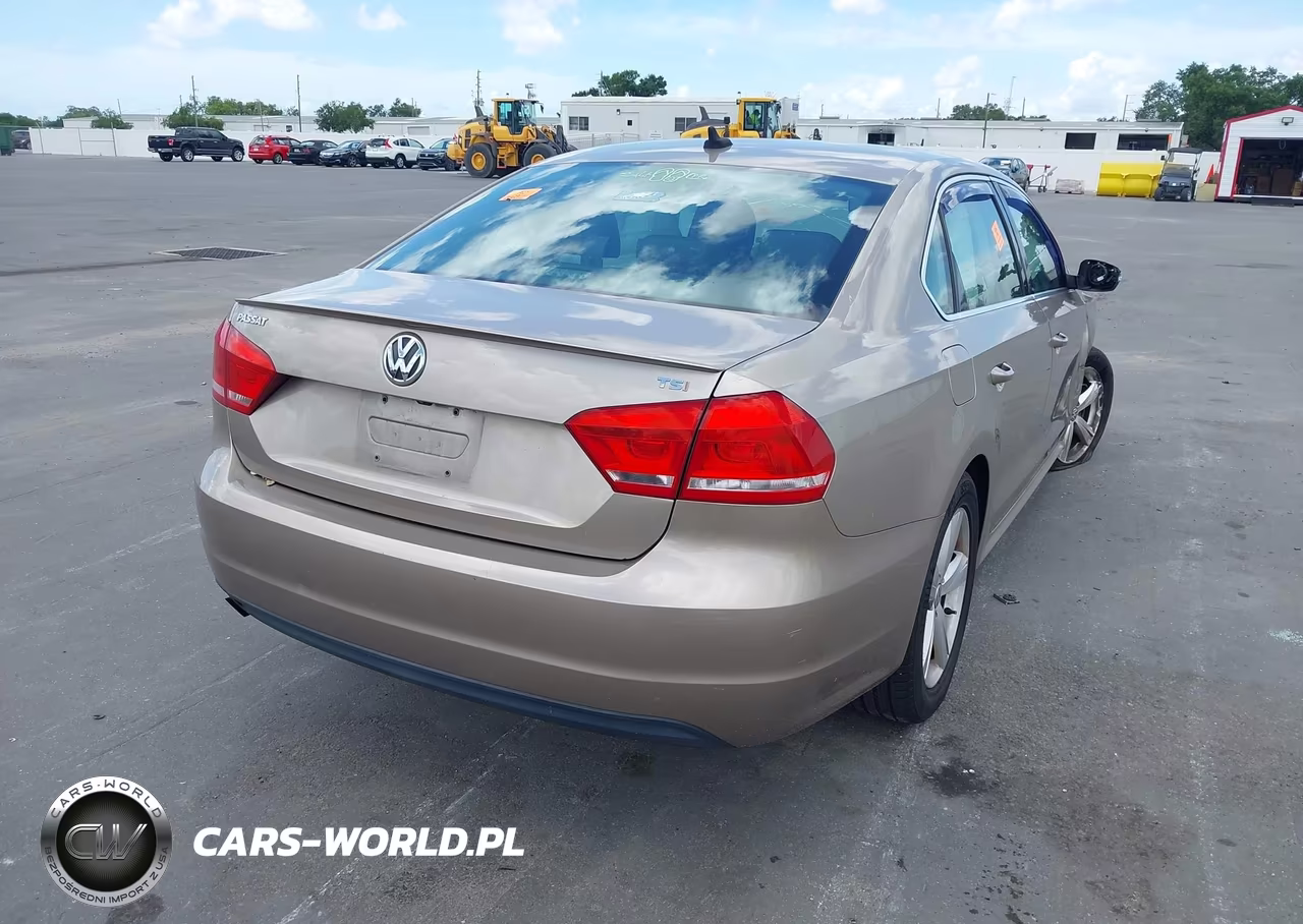 2015 Volkswagen Passat 1.8T Limited Edition VIN:1VWAS7A3XFC079875 - 4