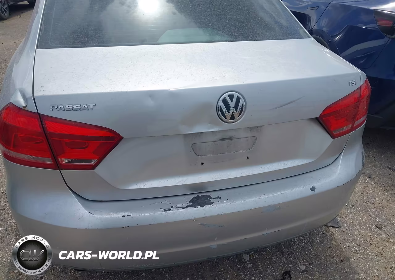 2014 Volkswagen Passat 1.8T Wolfsburg Edition VIN:1VWAT7A36EC087077 - 11