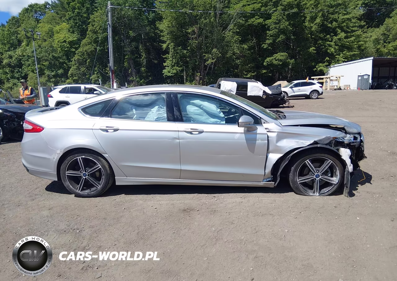 2015 Ford Fusion Titanium VIN:3FA6P0K92FR102335 - 14
