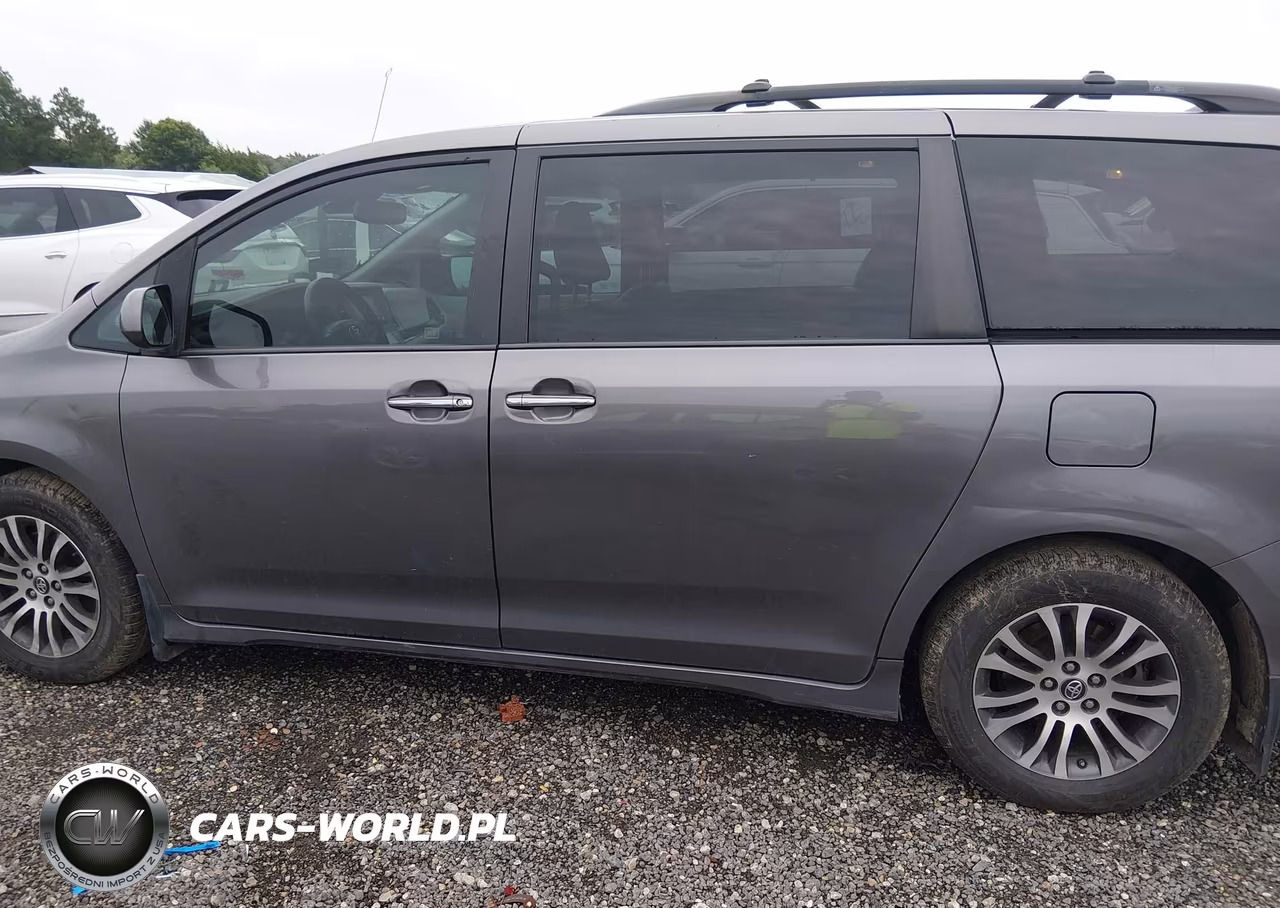 2018 Toyota Sienna Xle 8 Passenger VIN:5TDYZ3DC3JS953735 - 14