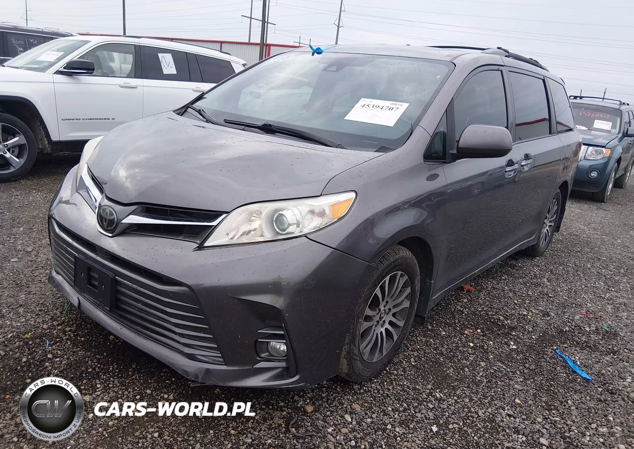 2018 Toyota Sienna Xle 8 Passenger VIN:5TDYZ3DC3JS953735 - 2