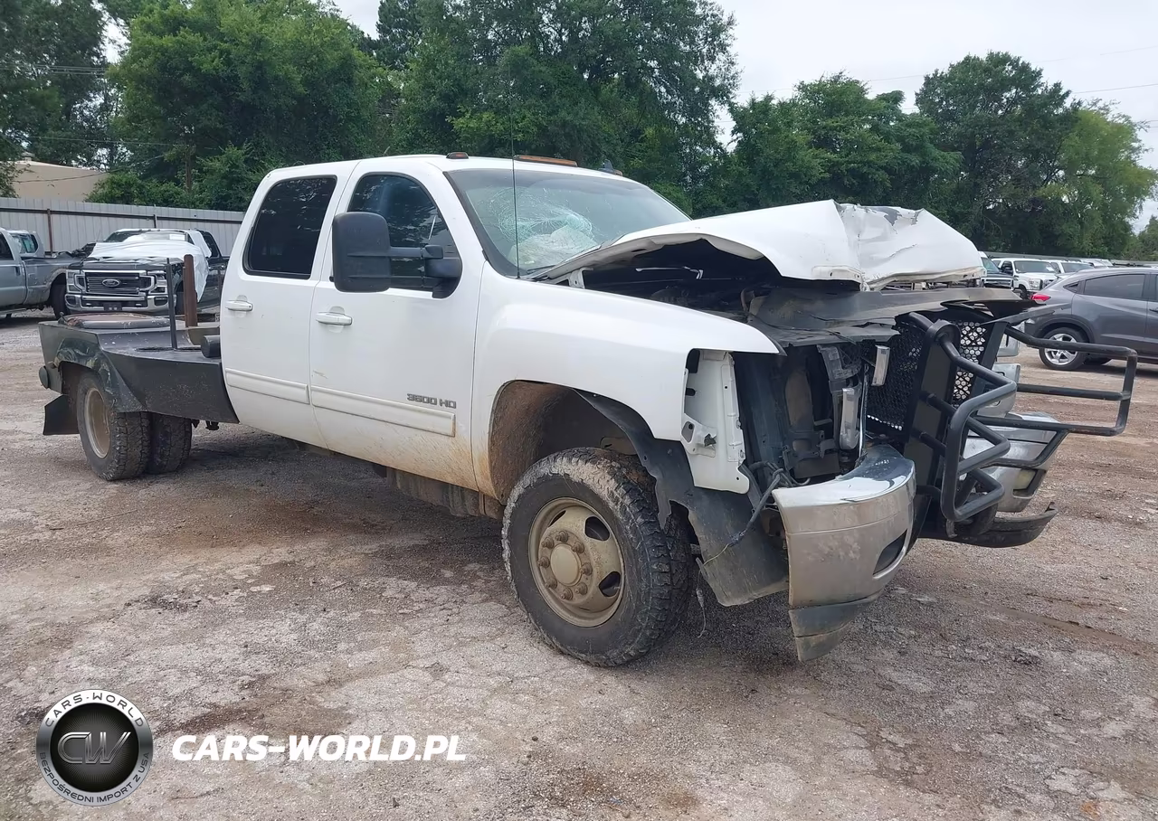 2011 Chevrolet Silverado 3500Hd Ltz – zdjęcie 1 z 15