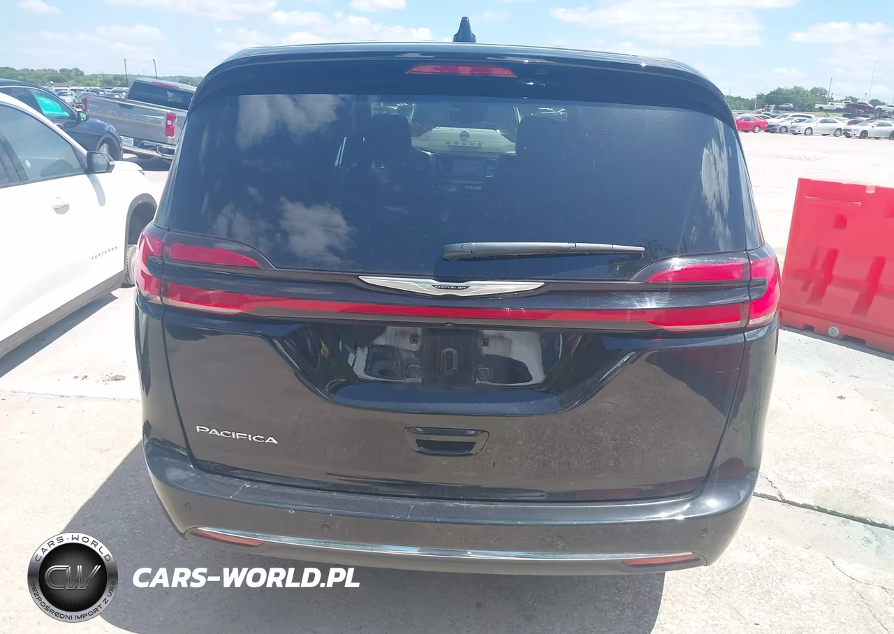 2025 Chrysler Pacifica Select VIN:2C4RC1BG1SR611629 - 16