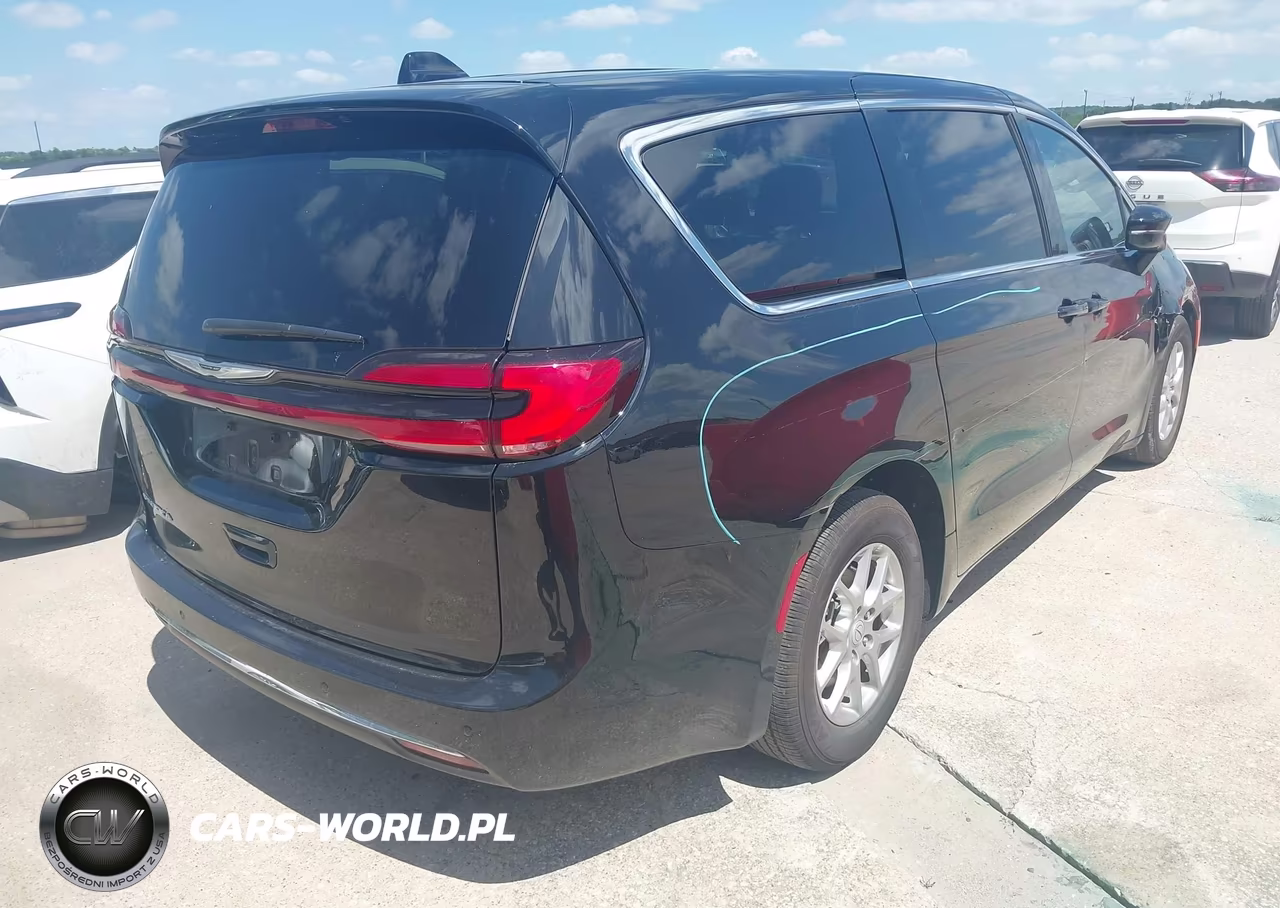 2025 Chrysler Pacifica Select VIN:2C4RC1BG1SR611629 - 4