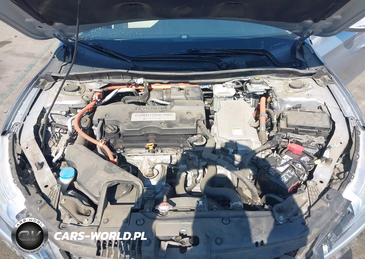 2017 Honda Accord Hybrid Touring VIN:JHMCR6F75HC016679 - 10