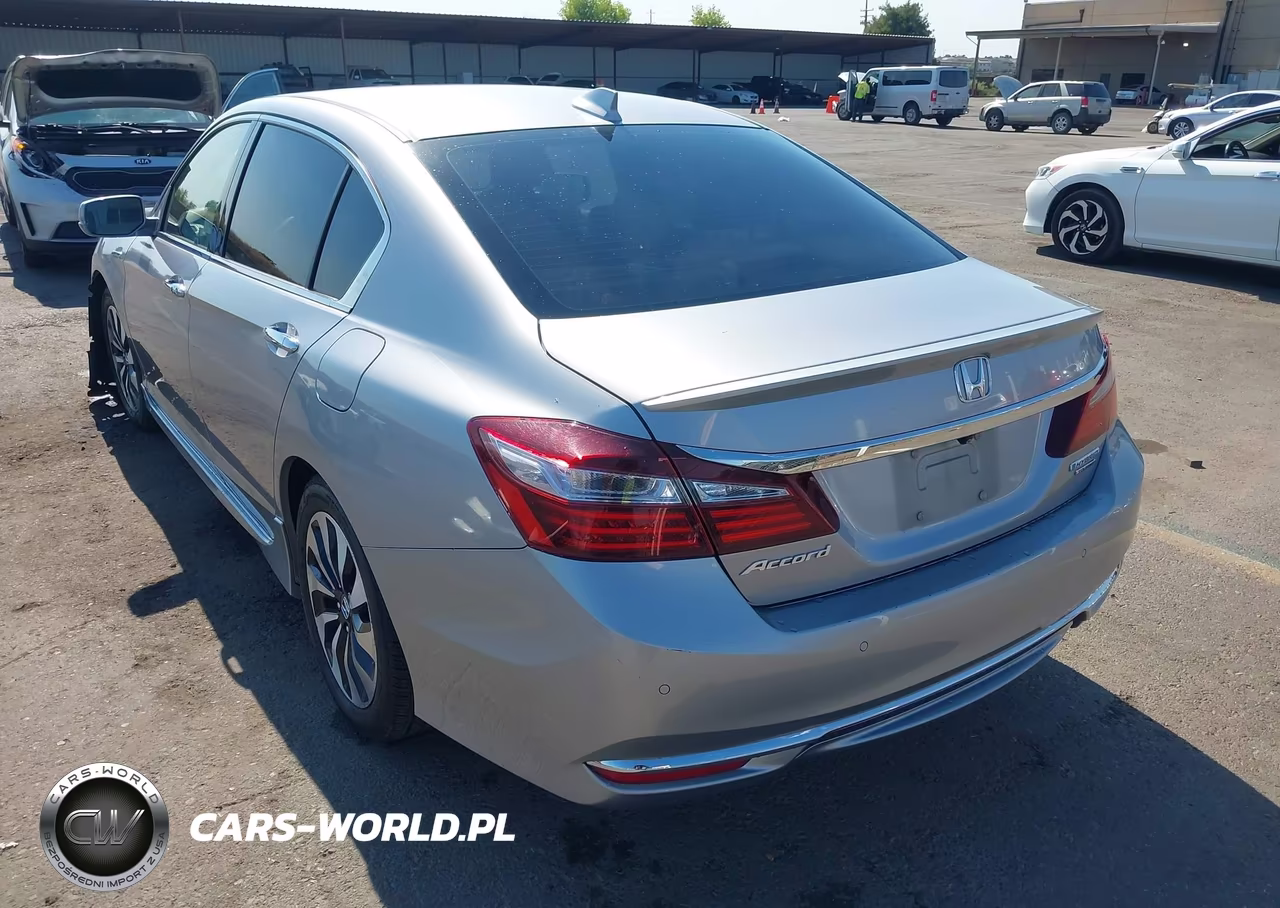 2017 Honda Accord Hybrid Touring VIN:JHMCR6F75HC016679 - 3