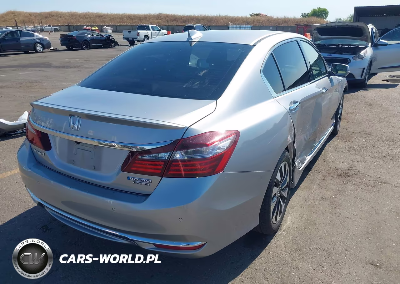 2017 Honda Accord Hybrid Touring VIN:JHMCR6F75HC016679 - 4