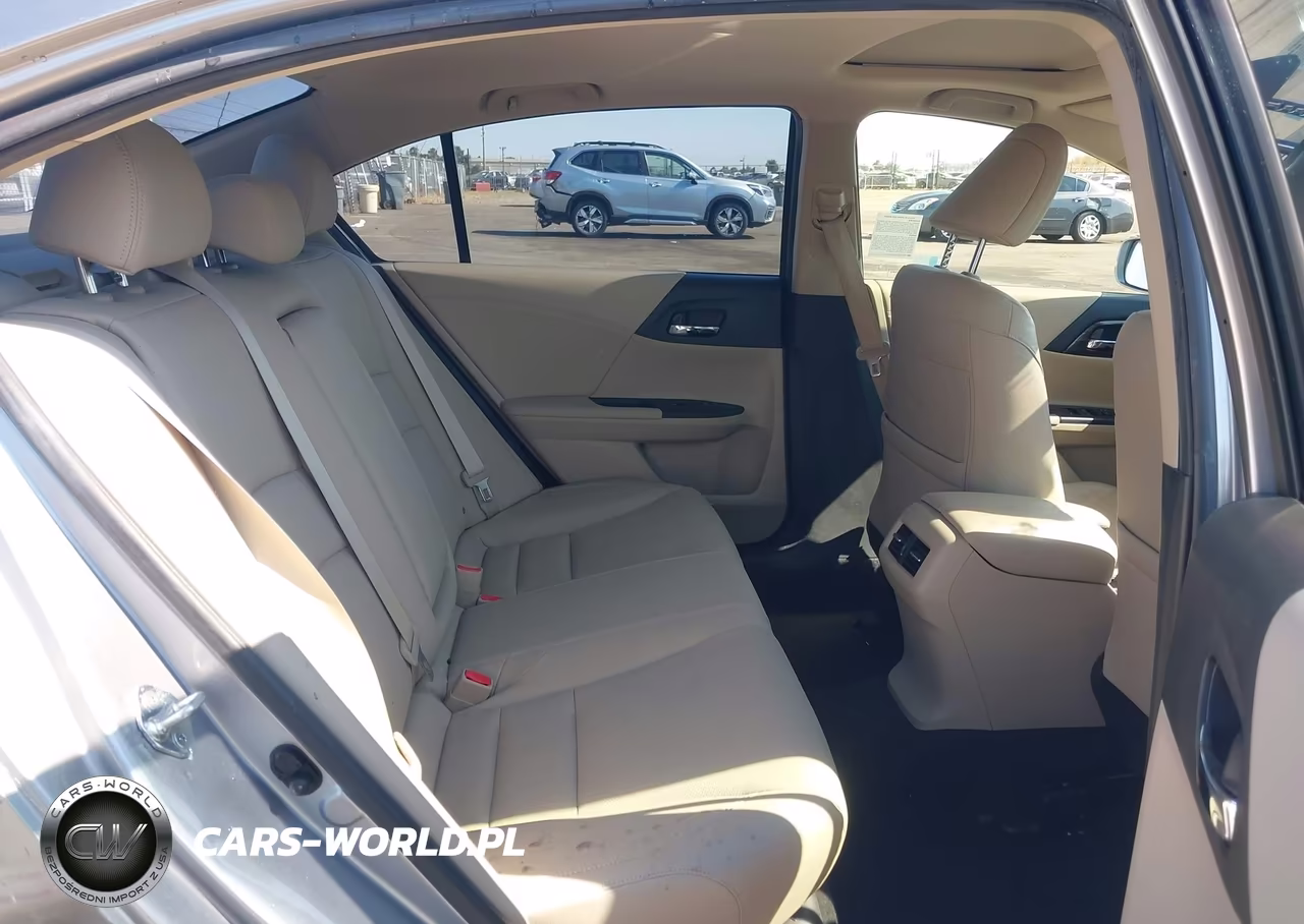 2017 Honda Accord Hybrid Touring VIN:JHMCR6F75HC016679 - 8