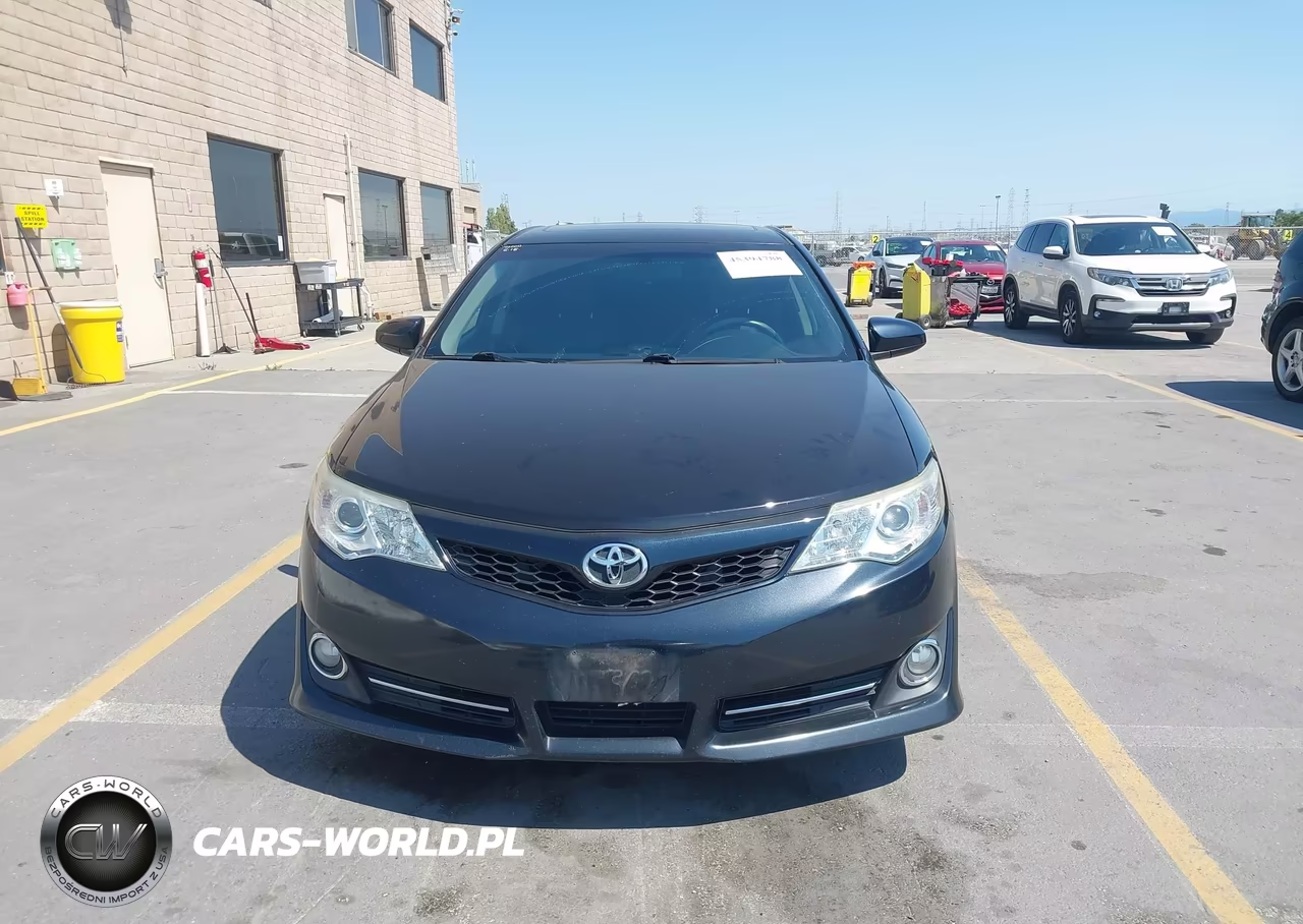 2014 Toyota Camry Se Sport VIN:4T1BF1FK5EU348443 - 12