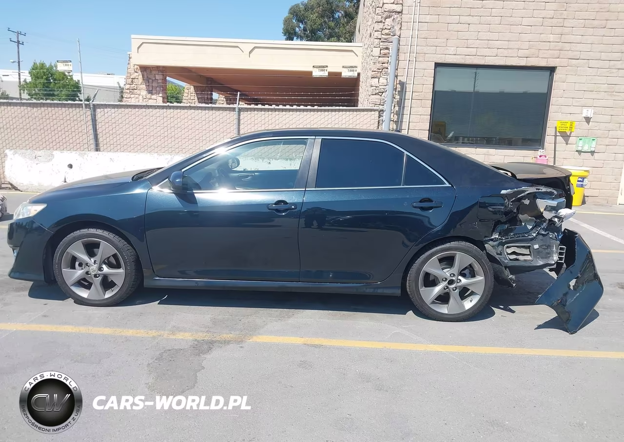 2014 Toyota Camry Se Sport VIN:4T1BF1FK5EU348443 - 14