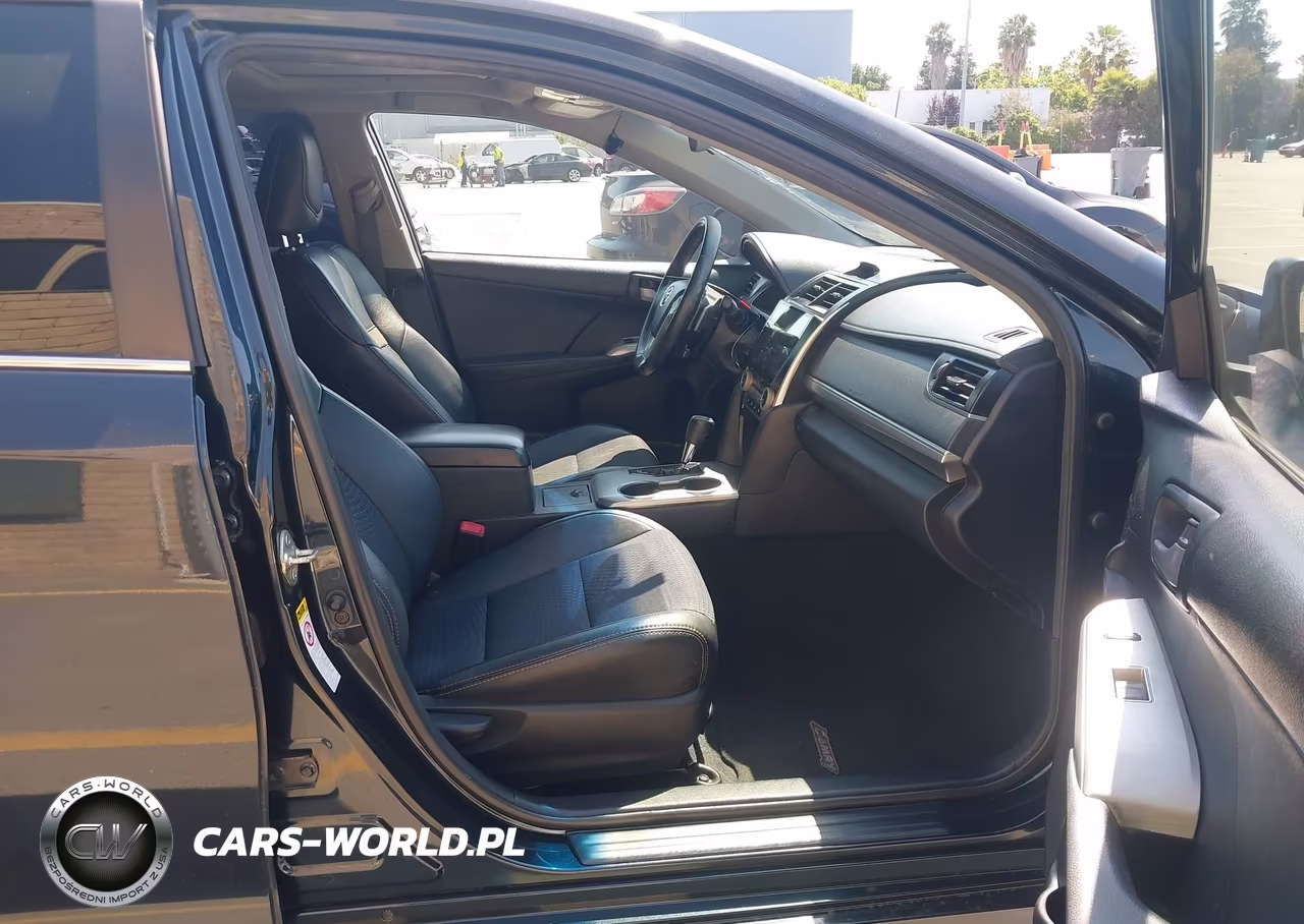 2014 Toyota Camry Se Sport VIN:4T1BF1FK5EU348443 - 5
