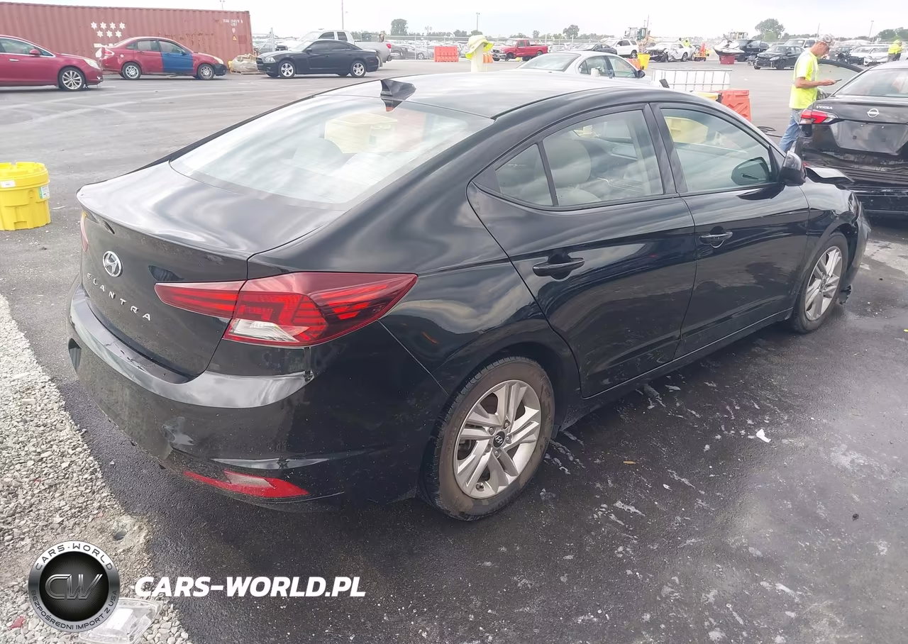 2020 Hyundai Elantra Sel VIN:5NPD84LF8LH510945 - 4