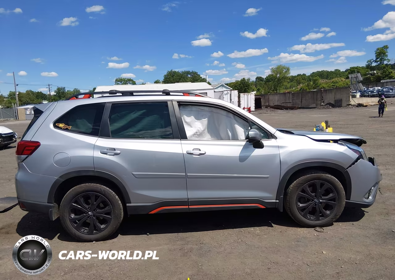2023 Subaru Forester Sport VIN:JF2SKAJC4PH515985 - 13