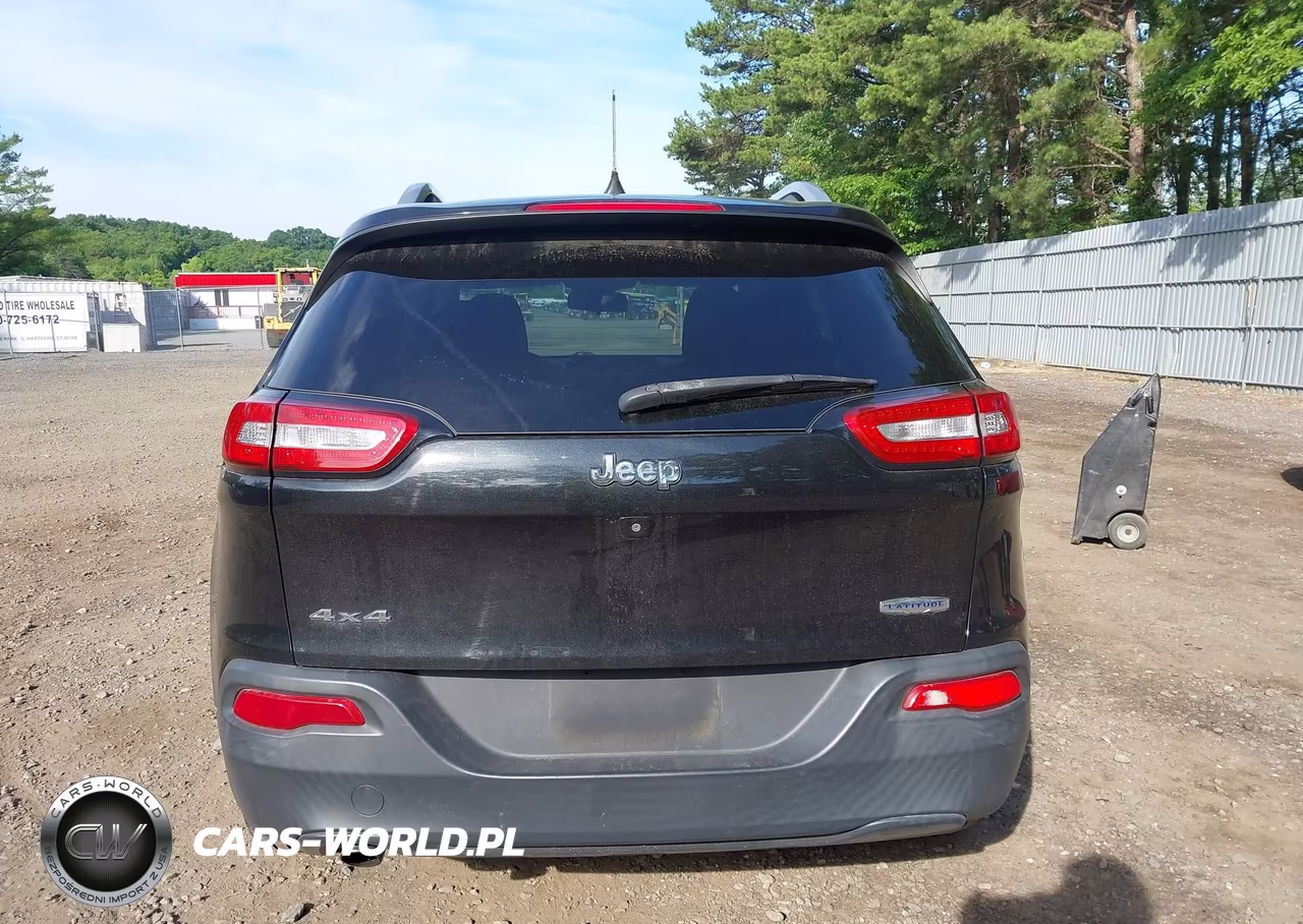 2016 Jeep Cherokee Latitude VIN:1C4PJMCB7GW219125 - 16