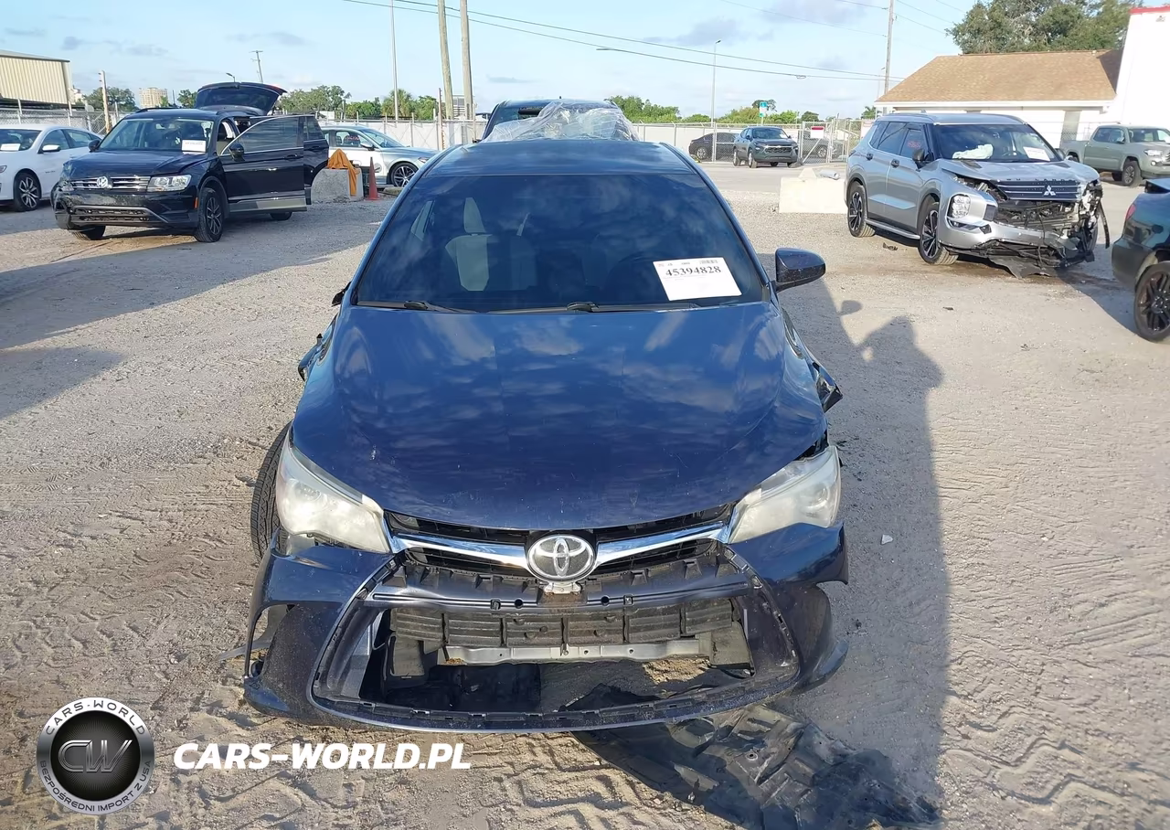 2016 Toyota Camry Le VIN:4T4BF1FK5GR571235 - 12