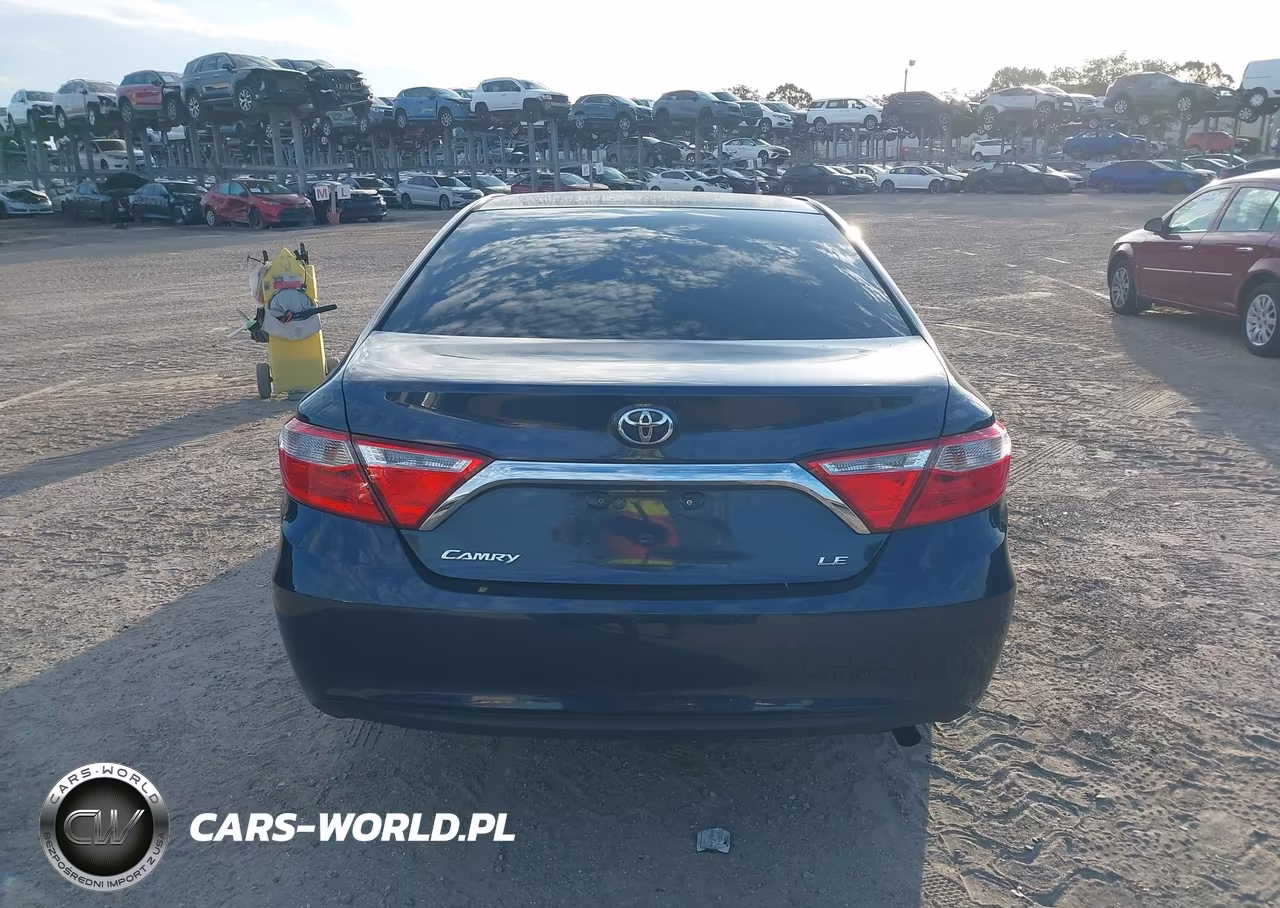 2016 Toyota Camry Le VIN:4T4BF1FK5GR571235 - 16