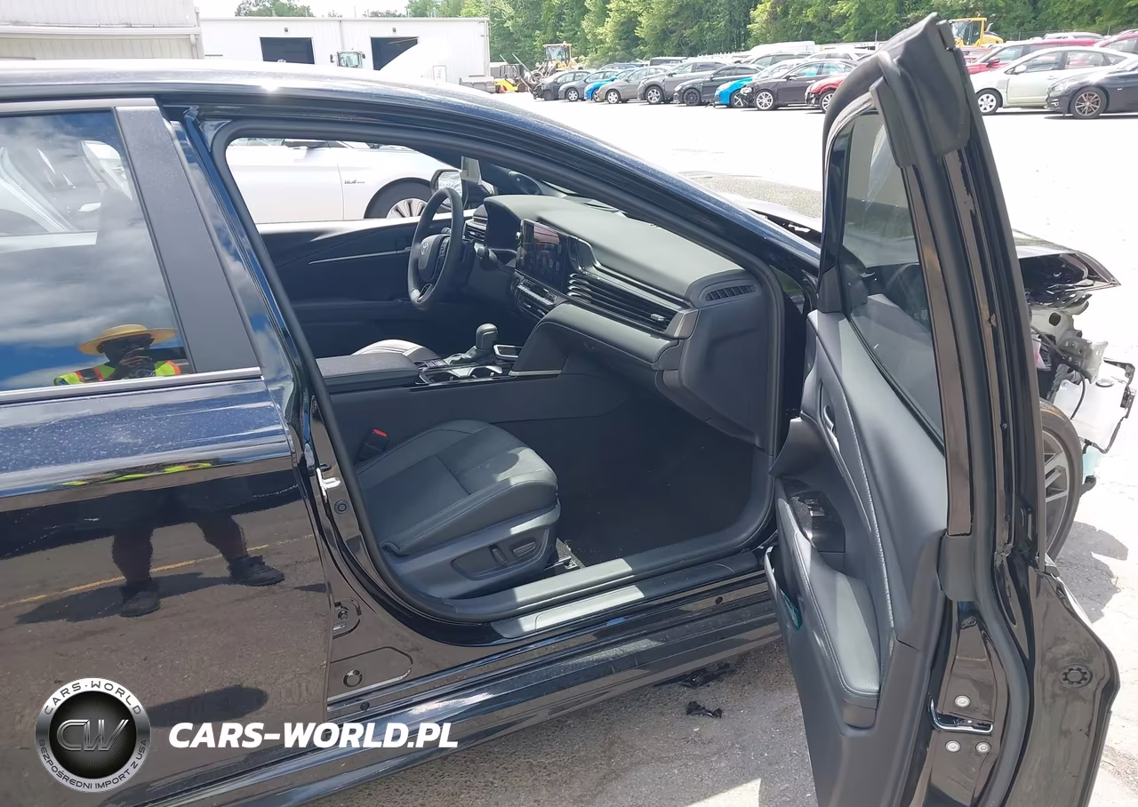 2026 Toyota Camry Xse VIN:4T1DBADK6TU554343 - 5