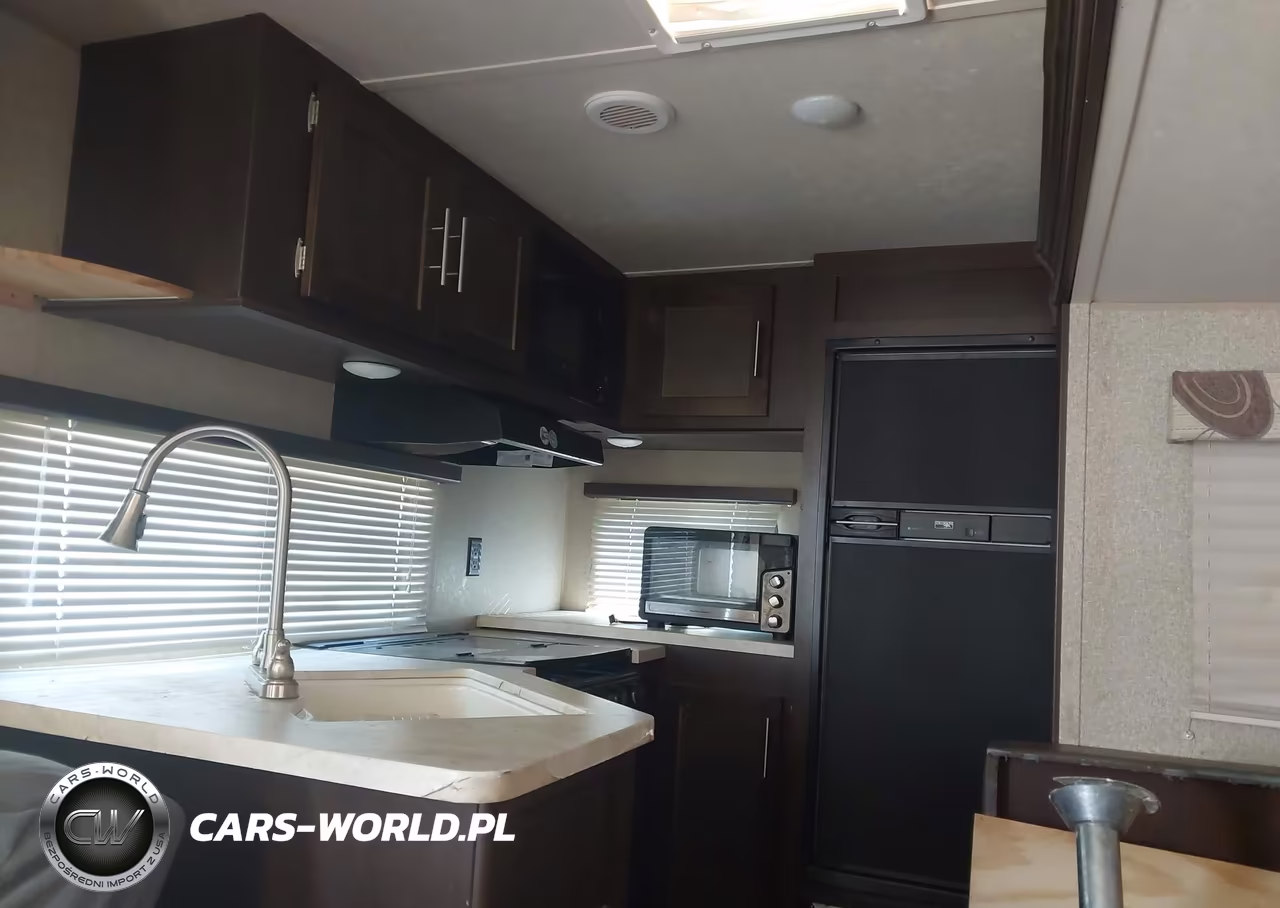 2016 Cherokee By Forest R Grey Wolf 274Rk VIN:4X4TCKC26GX122600 - 10