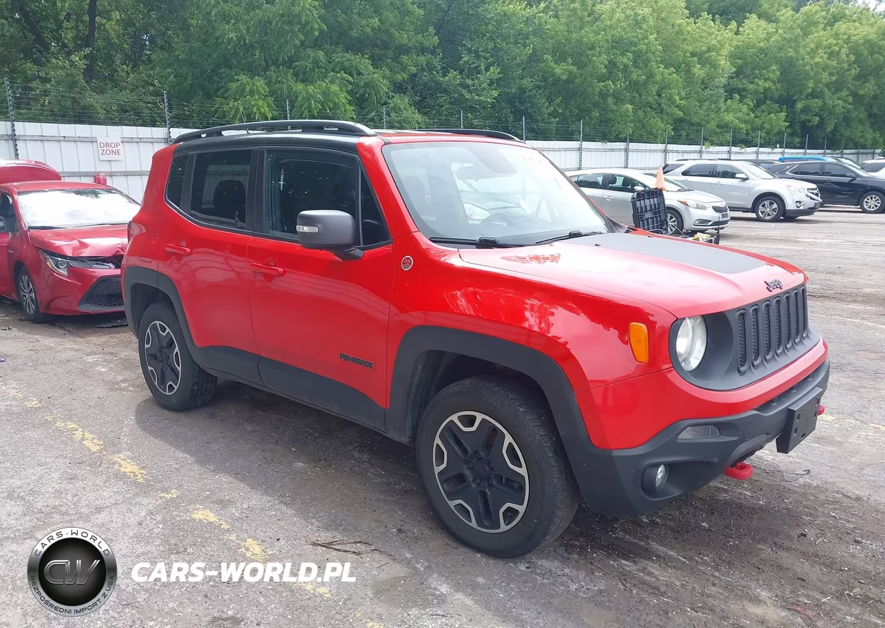2015 Jeep Renegade Trailhawk – zdjęcie 1 z 16