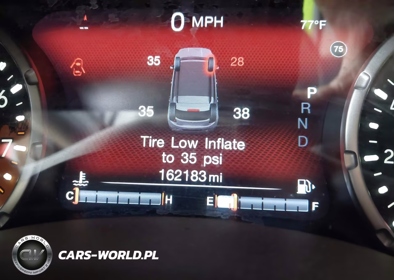 2015 Jeep Renegade Trailhawk VIN:ZACCJBCT0FPB61410 - 15