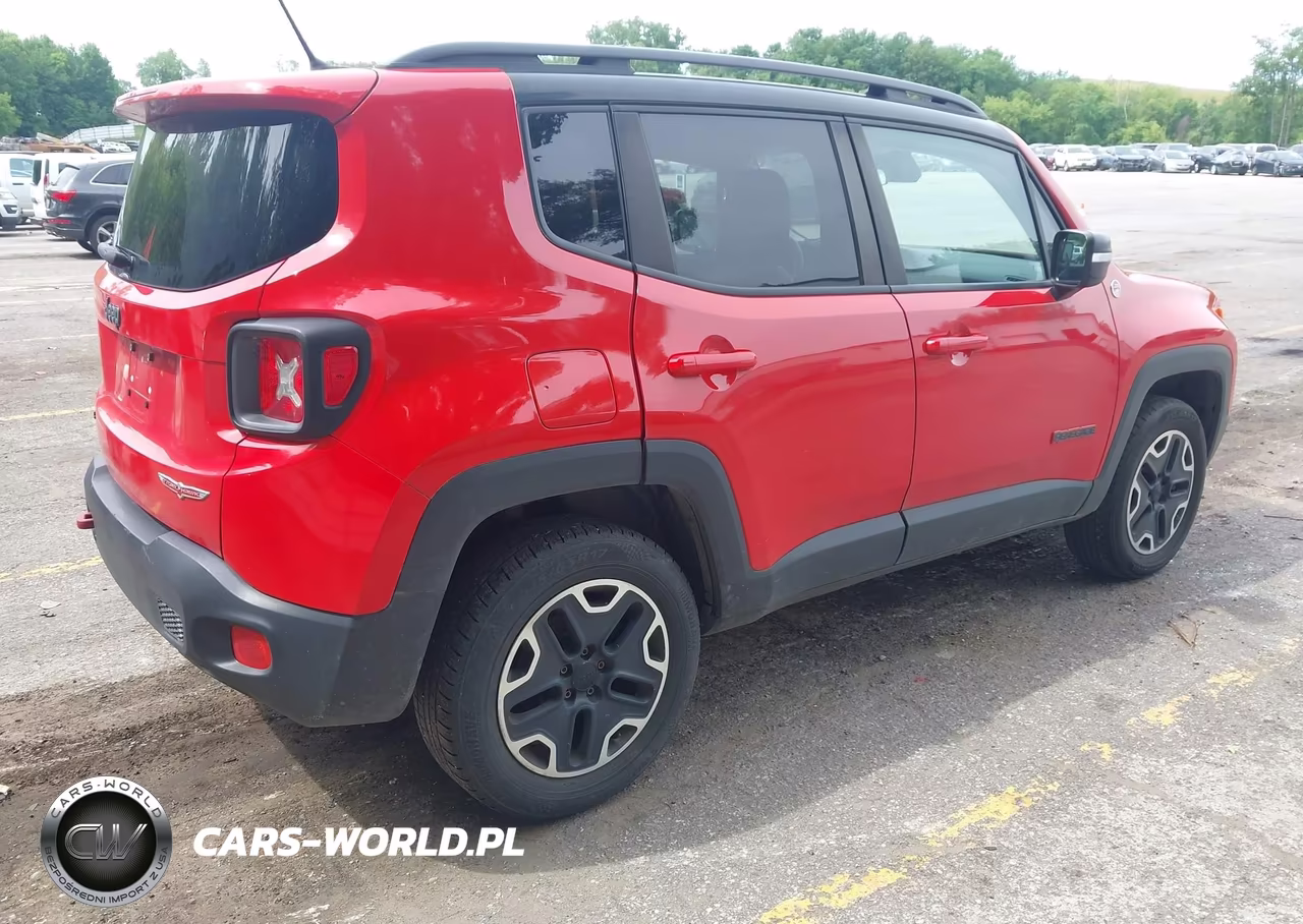 2015 Jeep Renegade Trailhawk VIN:ZACCJBCT0FPB61410 - 4