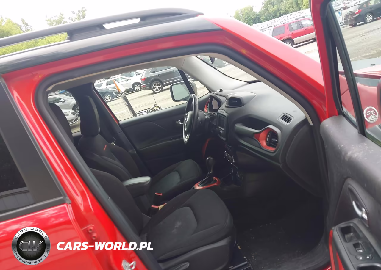 2015 Jeep Renegade Trailhawk VIN:ZACCJBCT0FPB61410 - 5
