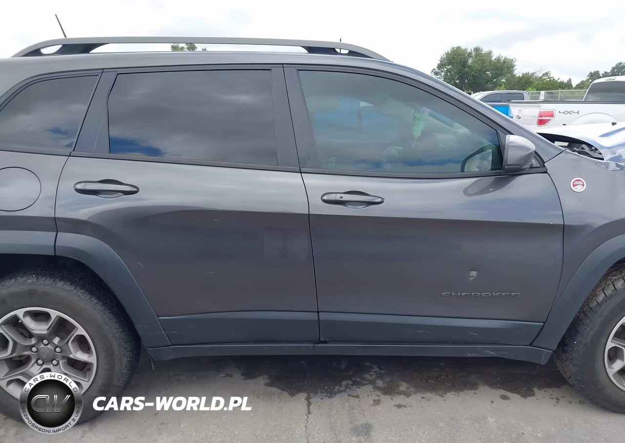 2021 Jeep Cherokee Trailhawk 4X4 VIN:1C4PJMBXXMD191180 - 13