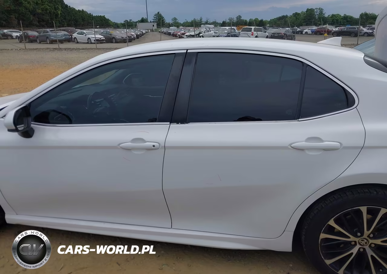 2020 Toyota Camry Se VIN:4T1G11AK5LU953104 - 15