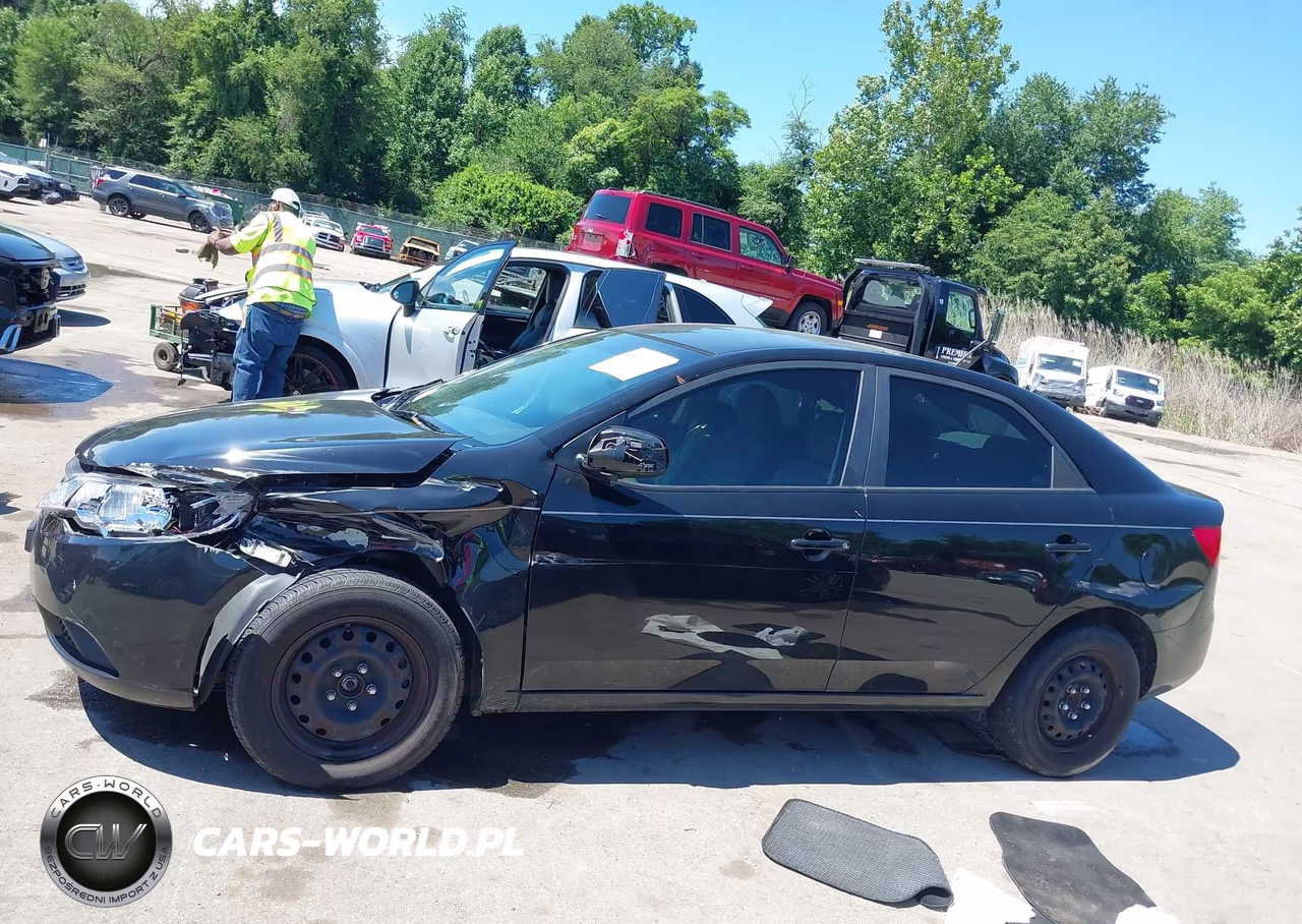 2010 Kia Forte Lx VIN:KNAFT4A23A5212885 - 14