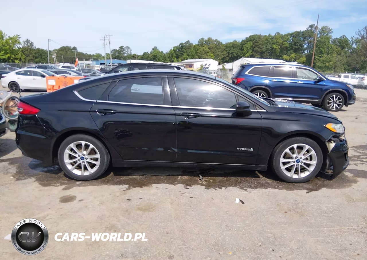 2019 Ford Fusion Hybrid Se VIN:3FA6P0LU3KR119111 - 13