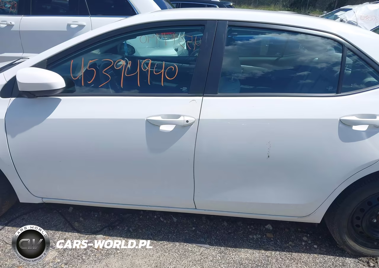 2017 Toyota Corolla Le VIN:2T1BURHEXHC864993 - 14