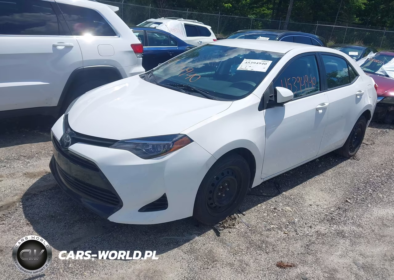 2017 Toyota Corolla Le VIN:2T1BURHEXHC864993 - 2