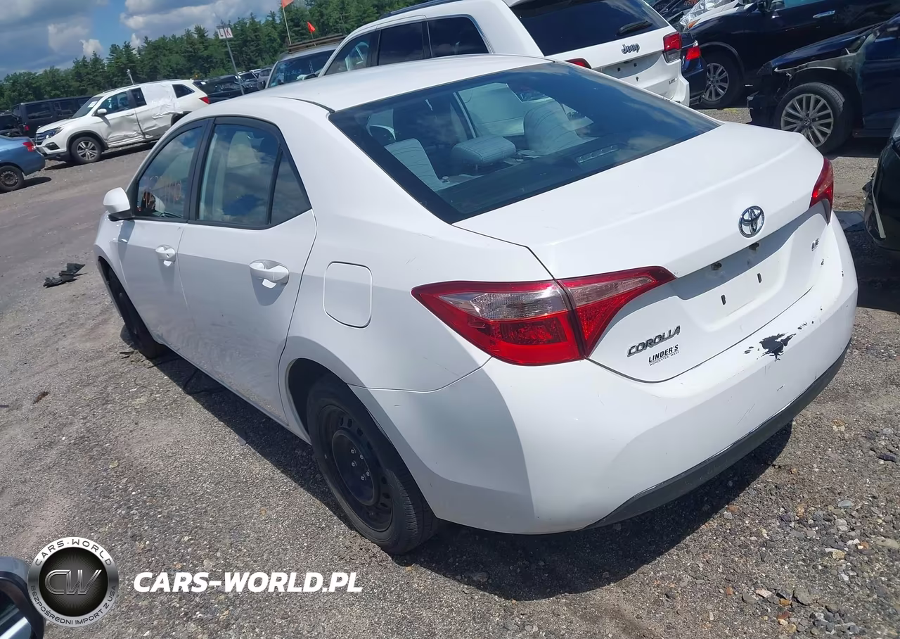 2017 Toyota Corolla Le VIN:2T1BURHEXHC864993 - 3