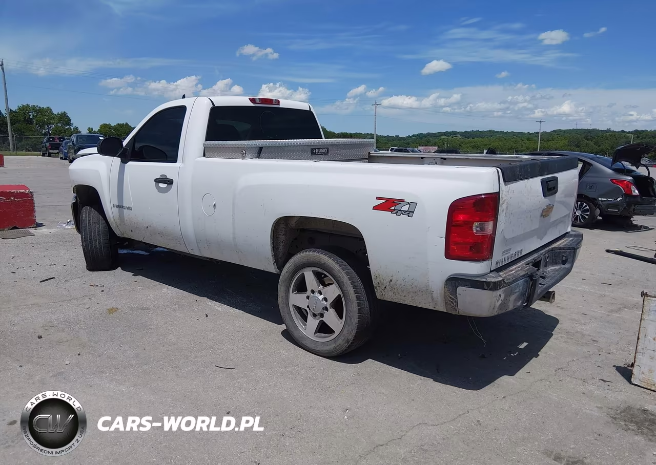2007 Chevrolet Silverado 2500Hd Work Truck VIN:1GCHK24K87E522084 - 3