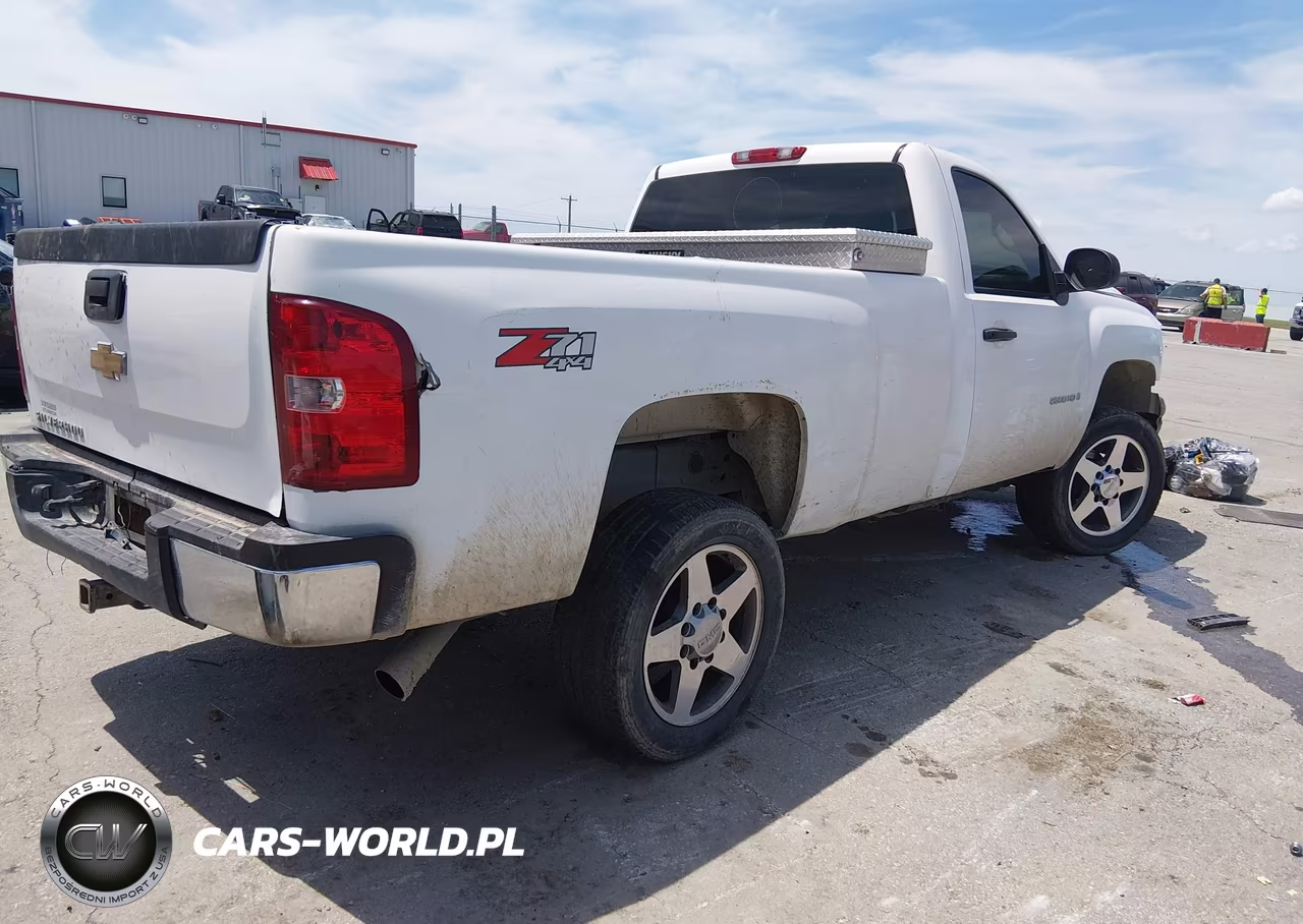 2007 Chevrolet Silverado 2500Hd Work Truck VIN:1GCHK24K87E522084 - 4