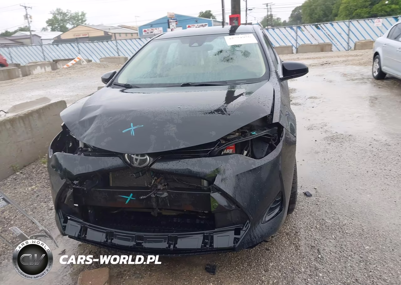 2017 Toyota Corolla Le VIN:2T1BURHE9HC945791 - 12