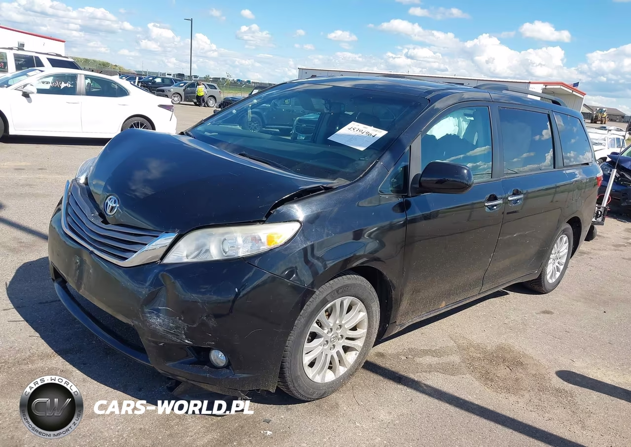 2016 Toyota Sienna Xle 8 Passenger VIN:5TDYK3DCXGS744778 - 2