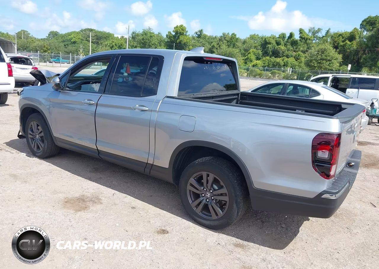 2019 Honda Ridgeline Sport VIN:5FPYK3F18KB044015 - 3