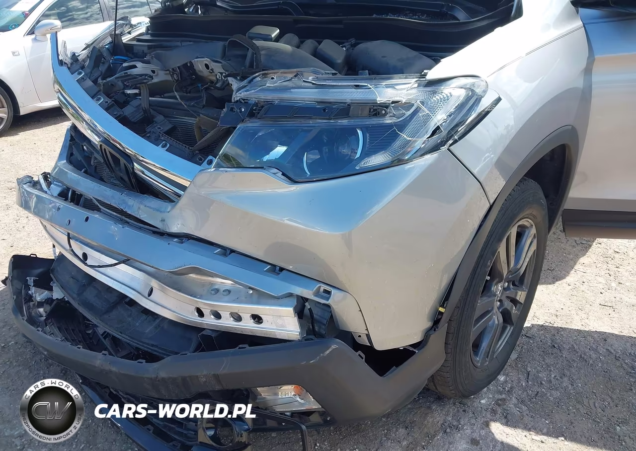 2019 Honda Ridgeline Sport VIN:5FPYK3F18KB044015 - 6