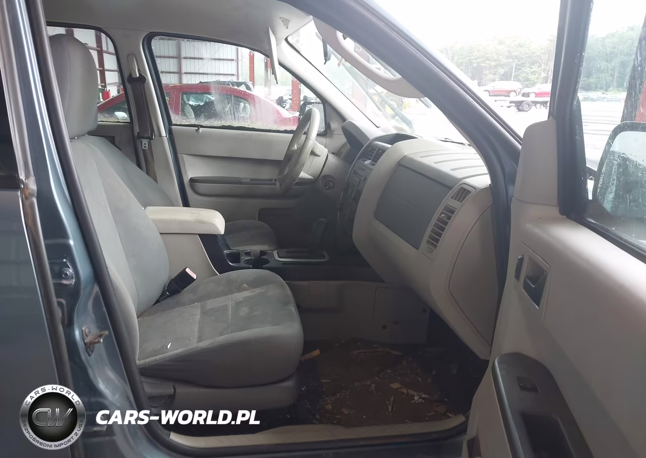 2010 Ford Escape Xls VIN:1FMCU9C73AKB92367 - 5