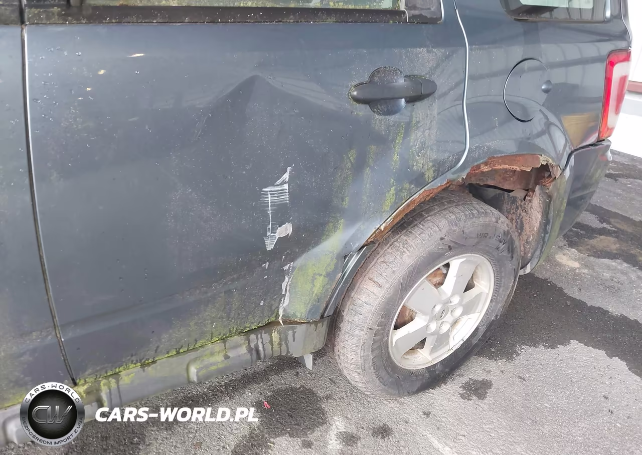 2010 Ford Escape Xls VIN:1FMCU9C73AKB92367 - 6