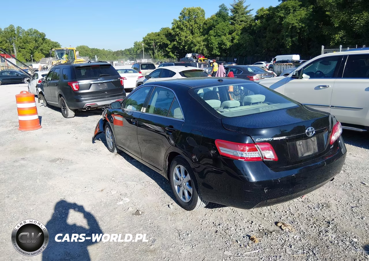2010 Toyota Camry Le VIN:4T1BF3EK6AU066268 - 3