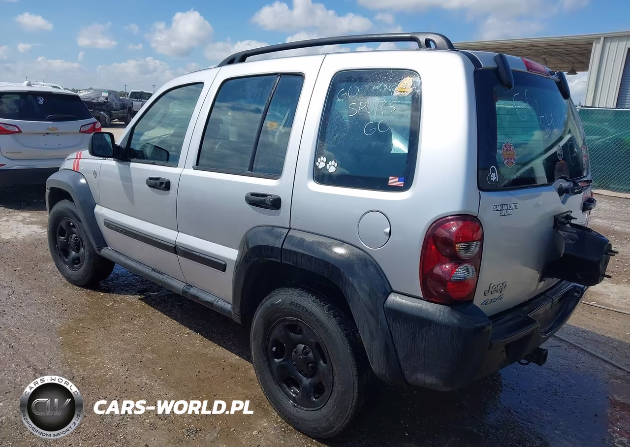 2006 Jeep Liberty Sport VIN:1J4GL48K76W257305 - 3
