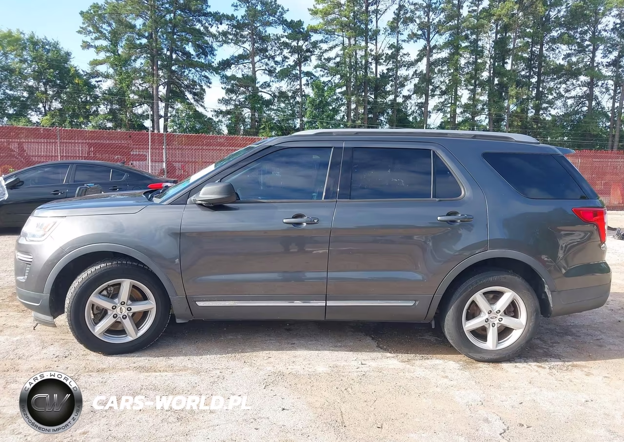 2019 Ford Explorer Xlt VIN:1FM5K7D82KGA76737 - 14