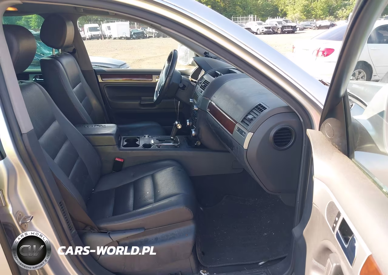 2010 Volkswagen Touareg V6 Tdi VIN:WVGFK7A92AD003434 - 5